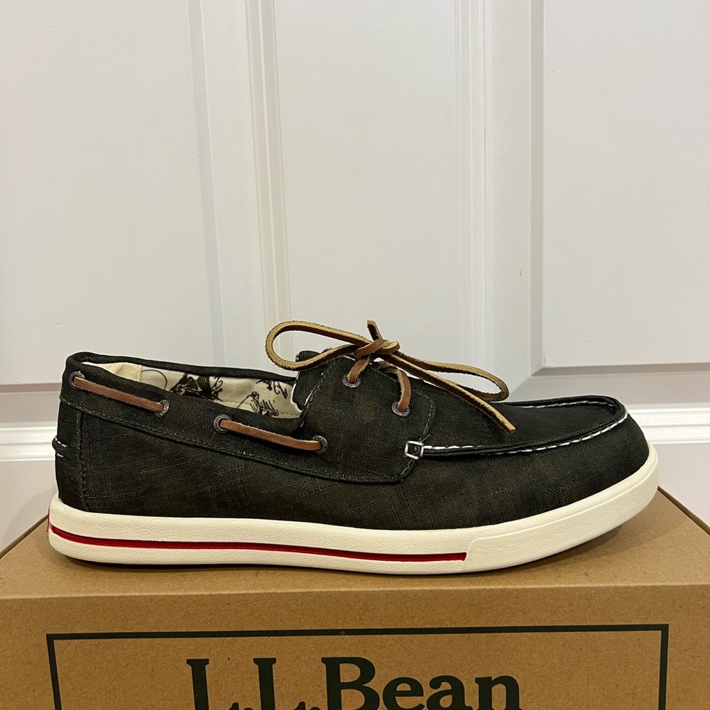 LL Bean Mens Shoes Size 10 brand new in box